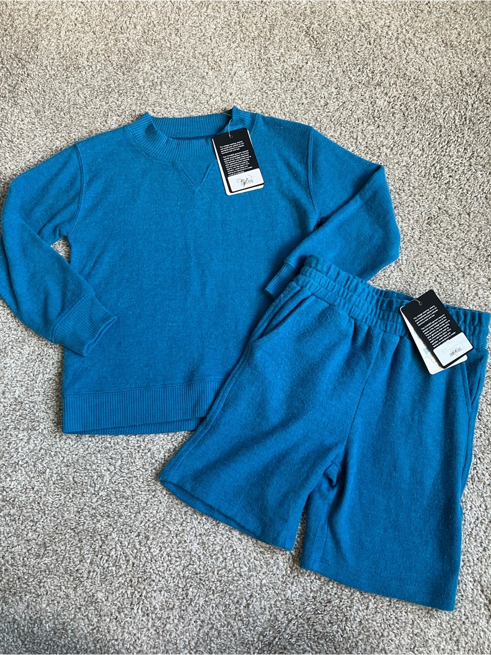 Chaser Kids Pullover and Shorts Set in Mykonos Blue, Size 7